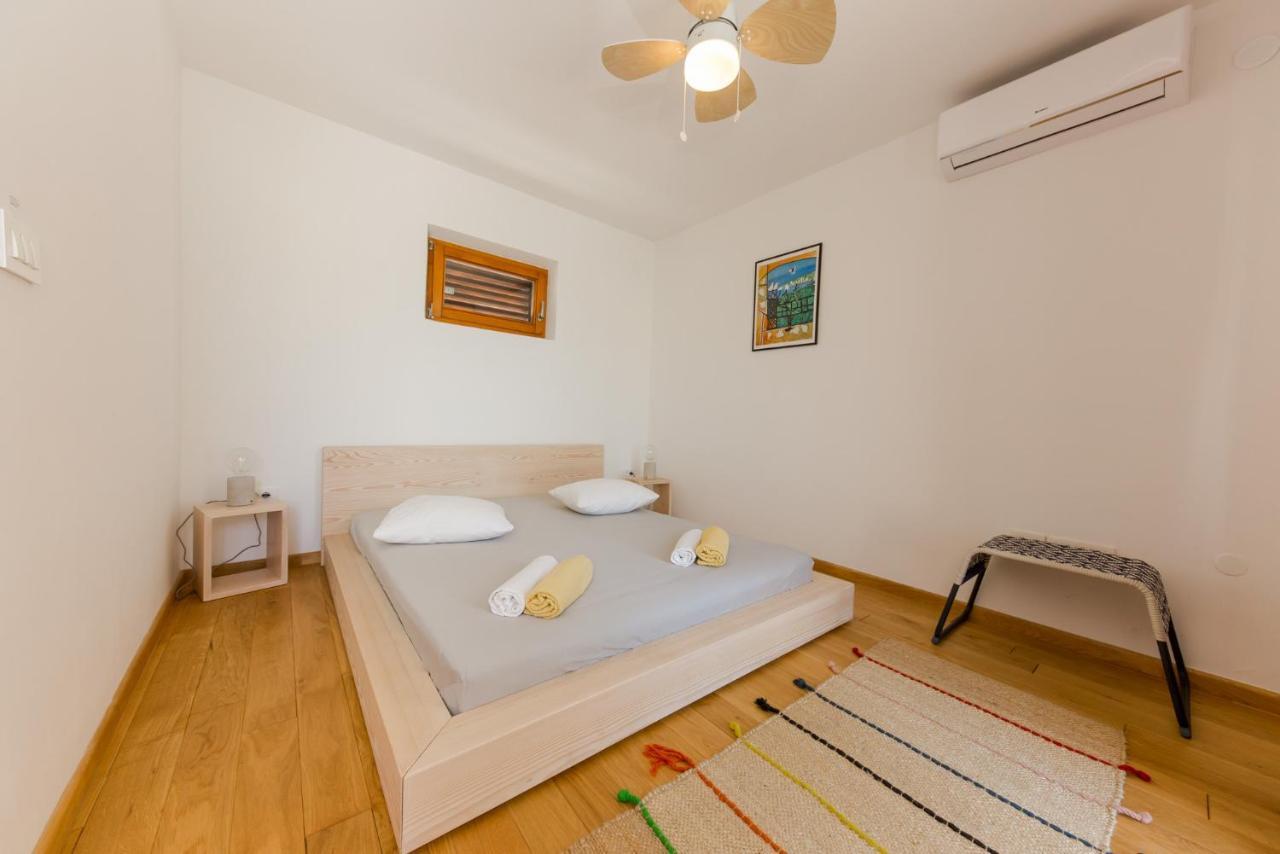 Casa Dubi Hvar Pensionat *